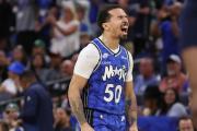 bsports体育-球员在比赛中展现强大实力，成为全队支柱